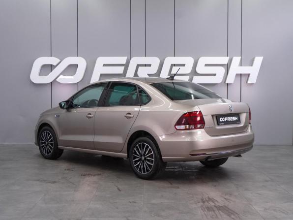 Volkswagen Polo V Рестайлинг с пробегом 2019 года, цена 1 279 000 рублей, 127626 км, седан, Автокод Объявления