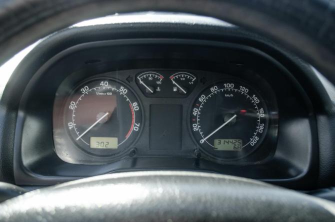 Skoda Octavia I (A4) Рестайлинг с пробегом 2007 года, цена 205 000 рублей, 300000 км, лифтбек, Автокод Объявления