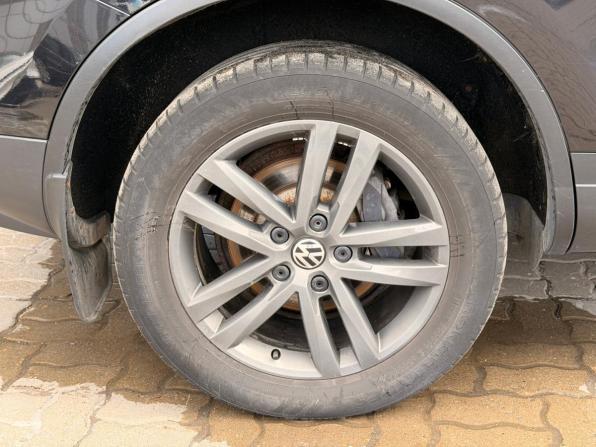 Volkswagen Touareg II с пробегом 2011 года, цена 1 850 000 рублей, 310630 км, внедорожник, Автокод Объявления