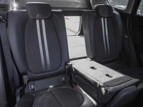 BMW X1 II (F48) Рестайлинг с пробегом 2019 года, цена 3 200 000 рублей, 107847 км, внедорожник, Автокод Объявления
