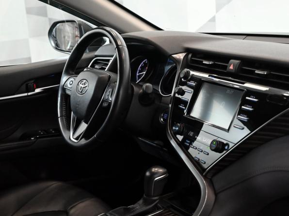 Toyota Camry VIII (XV70) с пробегом 2019 года, цена 3 100 000 рублей, 101100 км, седан, Автокод Объявления