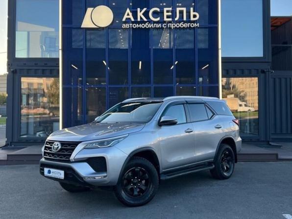 Toyota Fortuner II Рестайлинг с пробегом 2020 года, цена 2 999 000 рублей, 120000 км, внедорожник, Автокод Объявления
