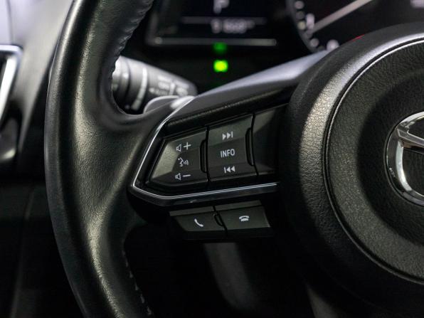 Mazda Axela III Рестайлинг с пробегом 2019 года, цена 1 365 000 рублей, 91667 км, хэтчбек, Автокод Объявления