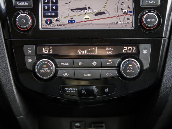 Nissan Qashqai II с пробегом 2017 года, цена 1 698 000 рублей, 111242 км, внедорожник, Автокод Объявления