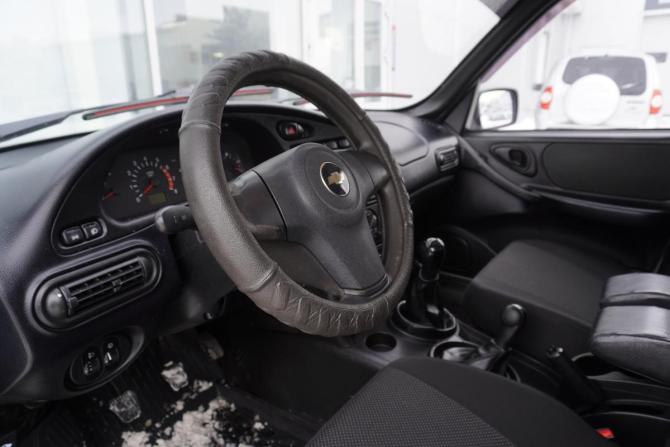 Chevrolet Niva I Рестайлинг с пробегом 2012 года, цена 450 000 рублей, 195573 км, внедорожник, Автокод Объявления