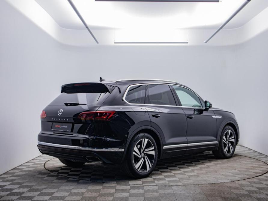 Volkswagen Touareg III Москва  - изображение 5
