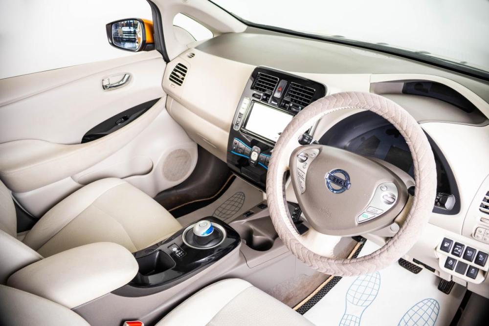 Nissan Leaf I (ZE0/AZE0) Пермь  - изображение 9