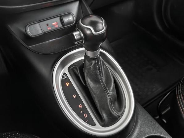 Kia Soul II Рестайлинг с пробегом 2017 года, цена 1 672 000 рублей, 99467 км, хэтчбек, Автокод Объявления