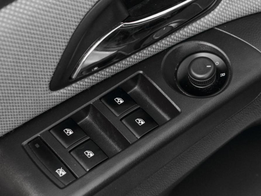 Chevrolet Cruze I Рестайлинг Екатеринбург  - изображение 19