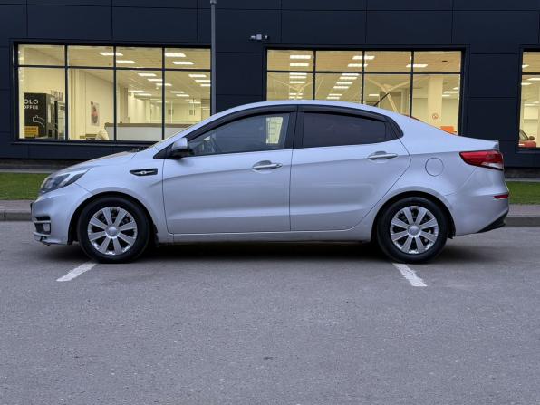 Kia Rio III Рестайлинг с пробегом 2015 года, цена 950 000 рублей, 207139 км, седан, Автокод Объявления
