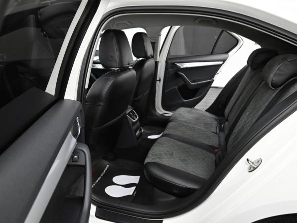 Skoda Octavia III (A7) с пробегом 2015 года, цена 1 349 000 рублей, 120000 км, лифтбек, Автокод Объявления