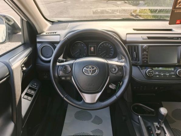 Toyota RAV4 IV (XA40) Рестайлинг с пробегом 2017 года, цена 1 940 000 рублей, 204055 км, внедорожник, Автокод Объявления