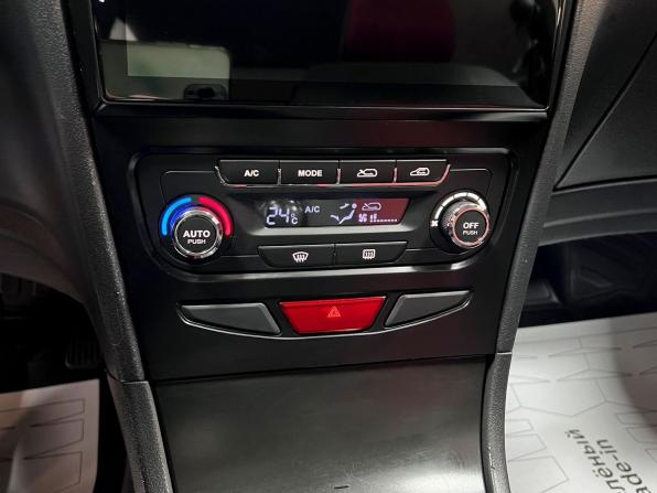 Dongfeng H30 Cross с пробегом 2016 года, цена 670 000 рублей, 118433 км, хэтчбек, Автокод Объявления