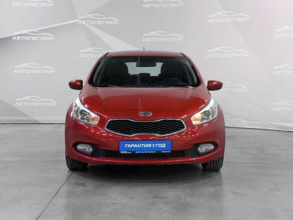 Kia Ceed II с пробегом 2012 года, цена 890 000 рублей, 237989 км, хэтчбек, Автокод Объявления