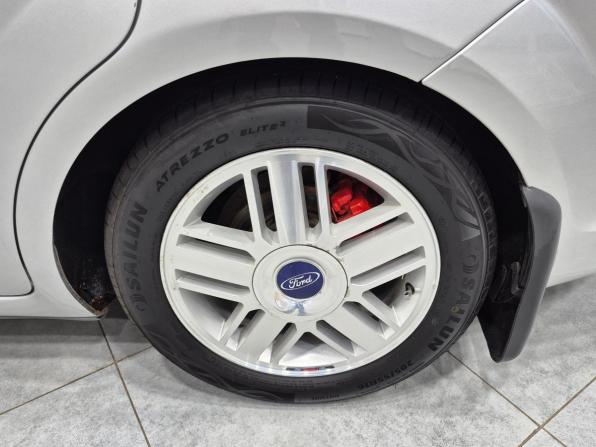Ford Focus II Рестайлинг с пробегом 2010 года, цена 625 000 рублей, 235000 км, седан, Автокод Объявления