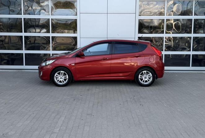 Hyundai Solaris I с пробегом 2012 года, цена 760 000 рублей, 155701 км, хэтчбек, Автокод Объявления