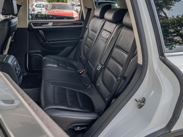 Volkswagen Touareg II Рестайлинг с пробегом 2015 года, цена 3 150 000 рублей, 235851 км, внедорожник, Автокод Объявления