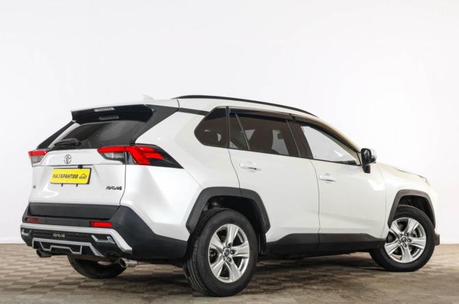 Toyota RAV4 V (XA50) с пробегом 2021 года, цена 3 119 000 рублей, 61000 км, внедорожник, Автокод Объявления