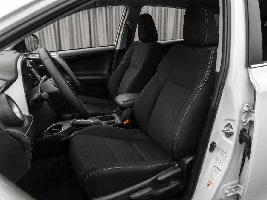 Toyota RAV4 IV (XA40) Рестайлинг Москва  - изображение 9