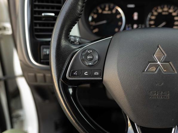 Mitsubishi Outlander III Рестайлинг 3 с пробегом 2020 года, цена 2 430 000 рублей, 99433 км, внедорожник, Автокод Объявления