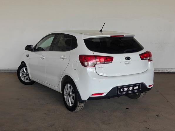 Kia Rio III Рестайлинг с пробегом 2016 года, цена 1 180 000 рублей, 68737 км, хэтчбек, Автокод Объявления