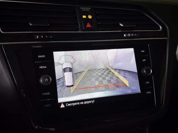 Volkswagen Tiguan II Рестайлинг с пробегом 2022 года, цена 3 030 000 рублей, 73518 км, внедорожник, Автокод Объявления