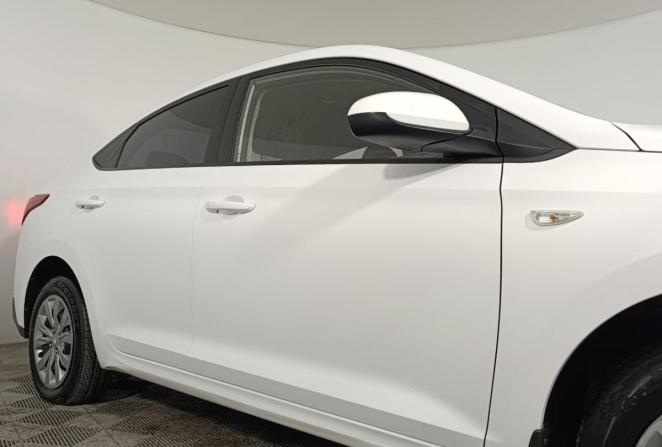 Hyundai Solaris II Рестайлинг с пробегом 2021 года, цена 1 195 000 рублей, 121657 км, седан, Автокод Объявления