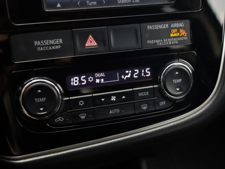 Mitsubishi Outlander III Рестайлинг 2 Санкт-Петербург  - изображение 17