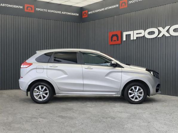 Lada (ВАЗ) XRAY I с пробегом 2017 года, цена 837 000 рублей, 131611 км, хэтчбек, Автокод Объявления