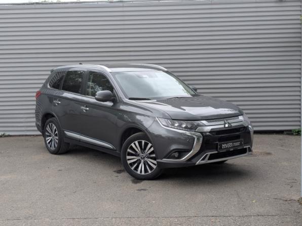 Mitsubishi Outlander III Рестайлинг 3 с пробегом 2019 года, цена 2 600 000 рублей, 109469 км, внедорожник, Автокод Объявления