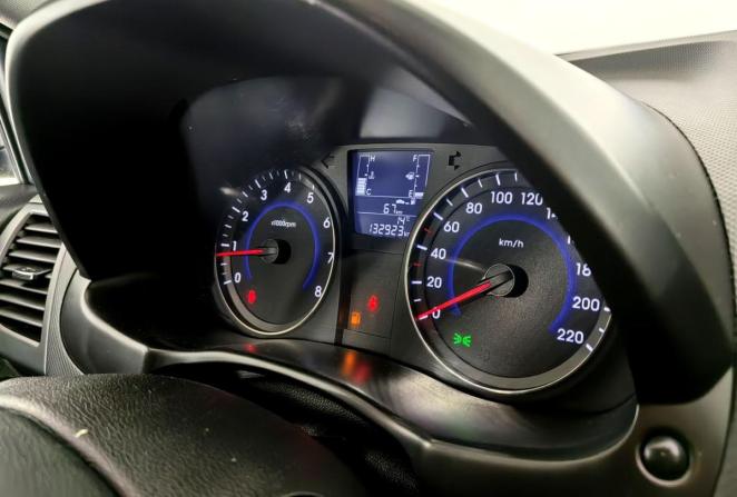 Hyundai Solaris I Рестайлинг с пробегом 2015 года, цена 850 000 рублей, 132704 км, седан, Автокод Объявления