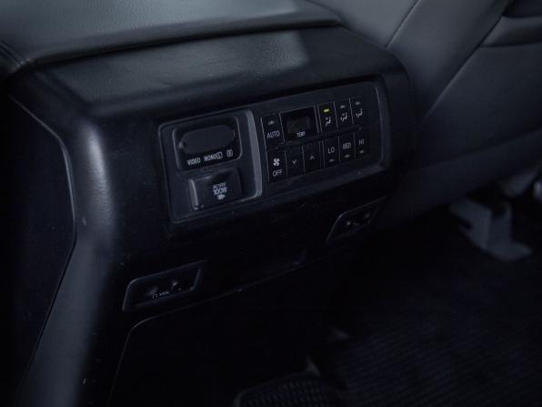 Toyota Sequoia II с пробегом 2011 года, цена 3 427 000 рублей, 253000 км, внедорожник, Автокод Объявления