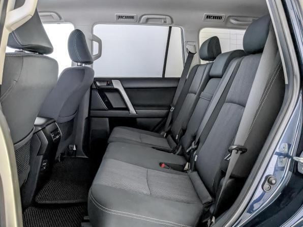 Toyota Land Cruiser Prado 150 Series Рестайлинг 2 с пробегом 2018 года, цена 4 655 000 рублей, 97640 км, внедорожник, Автокод Объявления