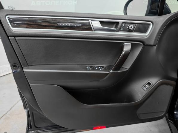 Volkswagen Touareg II Рестайлинг с пробегом 2015 года, цена 2 800 000 рублей, 187696 км, внедорожник, Автокод Объявления