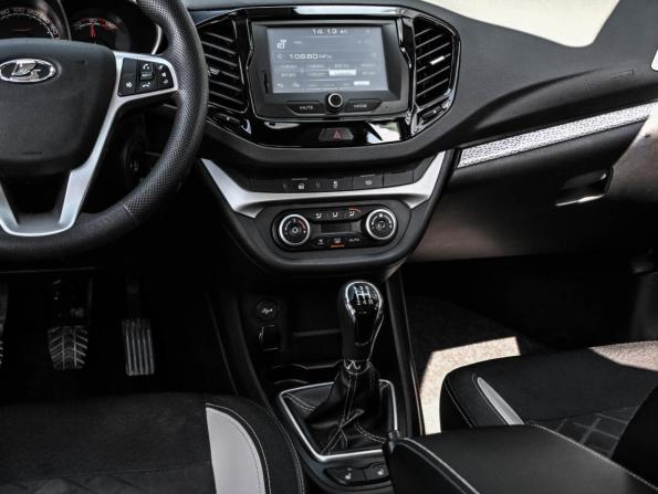 Lada (ВАЗ) Vesta I с пробегом 2018 года, цена 1 254 000 рублей, 52649 км, универсал, Автокод Объявления
