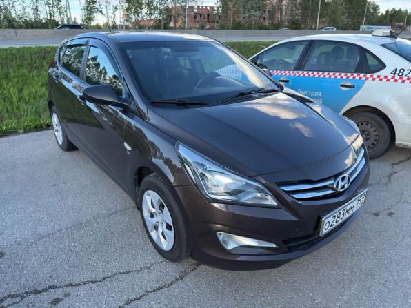 Hyundai Solaris I Рестайлинг с пробегом 2016 года, цена 897 000 рублей, 141000 км, хэтчбек, Автокод Объявления