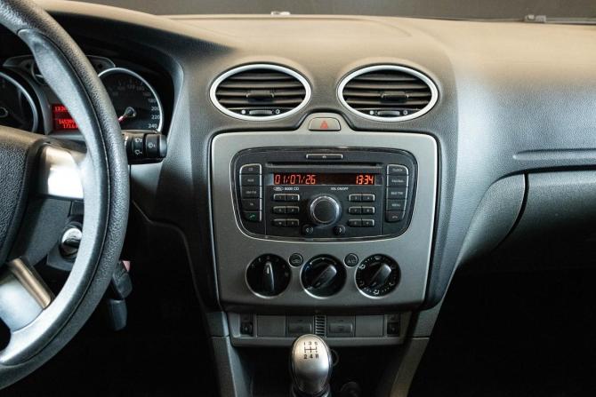 Ford Focus II Рестайлинг с пробегом 2010 года, цена 569 000 рублей, 145399 км, хэтчбек, Автокод Объявления