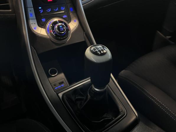 Hyundai Elantra V (MD) с пробегом 2012 года, цена 633 000 рублей, 313391 км, седан, Автокод Объявления