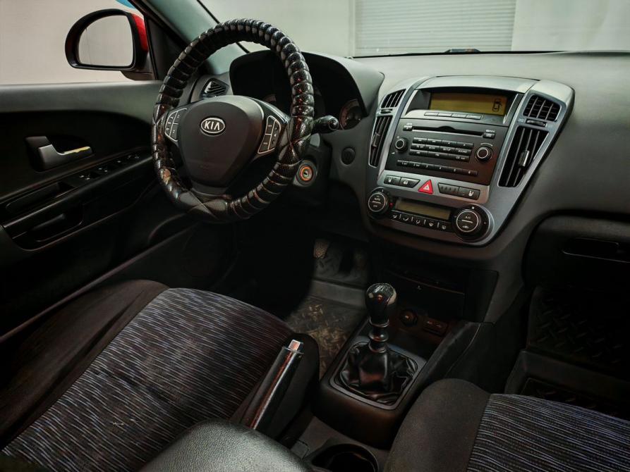 Kia Ceed I Москва  - изображение 10