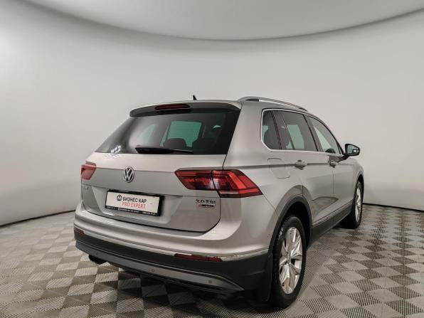 Volkswagen Tiguan II с пробегом 2017 года, цена 2 629 000 рублей, 88105 км, внедорожник, Автокод Объявления