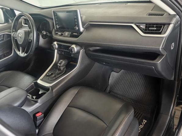 Toyota RAV4 V (XA50) с пробегом 2022 года, цена 3 250 000 рублей, 190087 км, внедорожник, Автокод Объявления