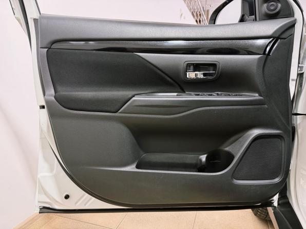 Mitsubishi Outlander III Рестайлинг 3 с пробегом 2018 года, цена 1 950 000 рублей, 94469 км, внедорожник, Автокод Объявления