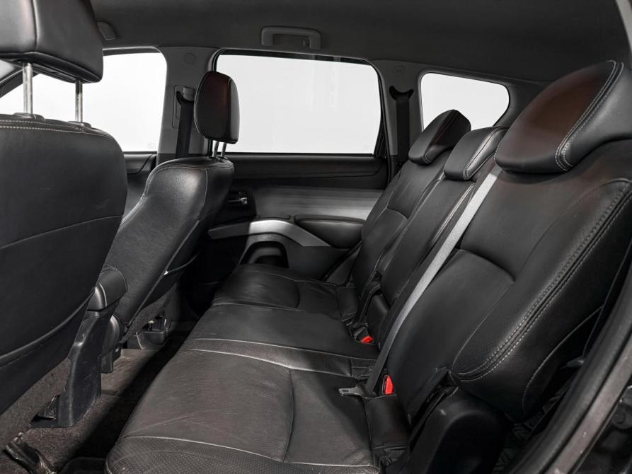 Mitsubishi Outlander II Рестайлинг Санкт-Петербург  - изображение 11