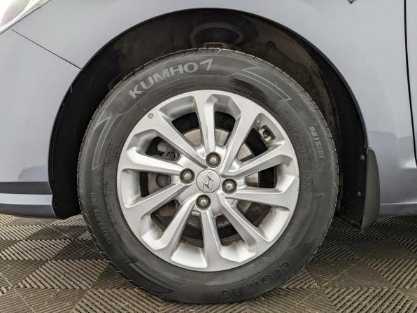 Hyundai Solaris II Рестайлинг с пробегом 2021 года, цена 1 595 000 рублей, 46720 км, седан, Автокод Объявления