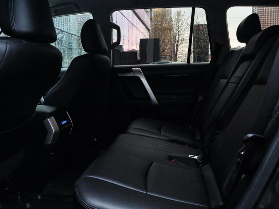 Toyota Land Cruiser Prado 150 Series Рестайлинг 2 Москва  - изображение 9