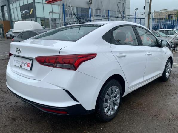 Hyundai Solaris II Рестайлинг с пробегом 2021 года, цена 1 557 360 рублей, 111157 км, седан, Автокод Объявления