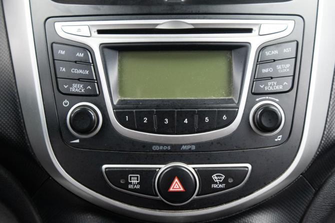 Hyundai Solaris I с пробегом 2013 года, цена 849 000 рублей, 104345 км, седан, Автокод Объявления