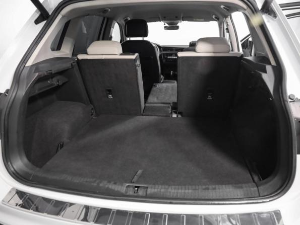 Volkswagen Tiguan II с пробегом 2020 года, цена 1 949 000 рублей, 232147 км, внедорожник, Автокод Объявления