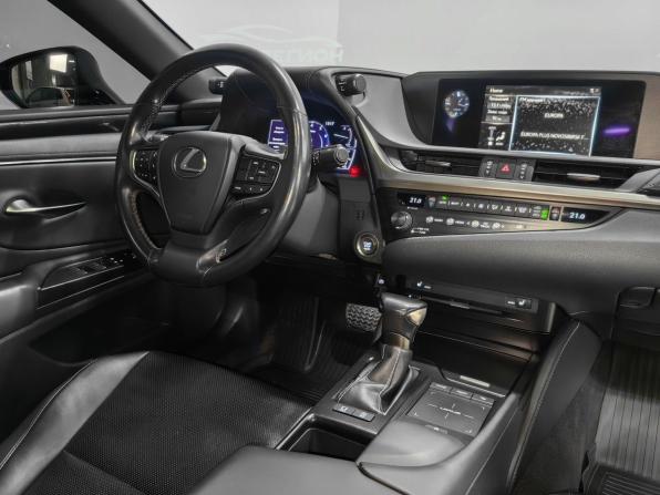 Lexus ES VII с пробегом 2019 года, цена 4 090 000 рублей, 63000 км, седан, Автокод Объявления