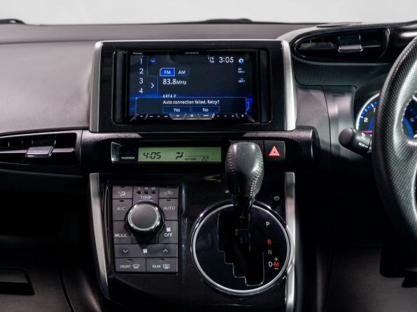 Toyota Wish II с пробегом 2012 года, цена 1 420 000 рублей, 158359 км, минивэн, Автокод Объявления